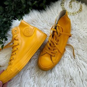 Converse Mustard Yellow High-Tops